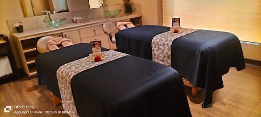 Nilaya Spa and Salon - Agra