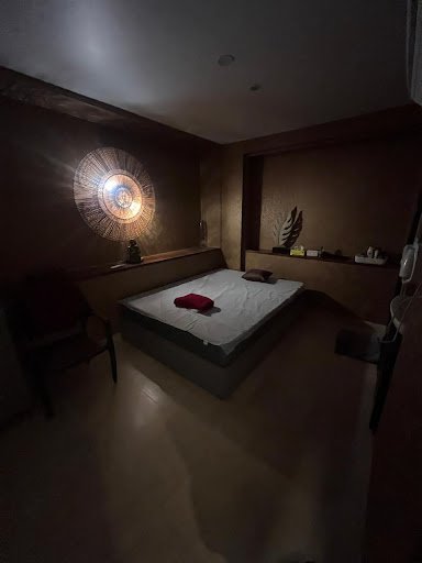 Kohinoor Wellness & Spa -best massage spa in vizag -luxurious thai massage and jacuzzi baths