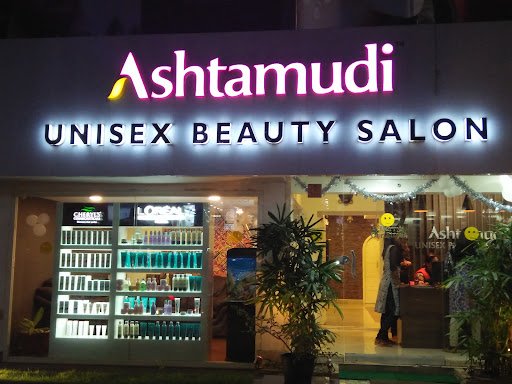 Ashtamudi Wellness Bridal Makeup & Beauty Salon in Chinnakada, Kollam