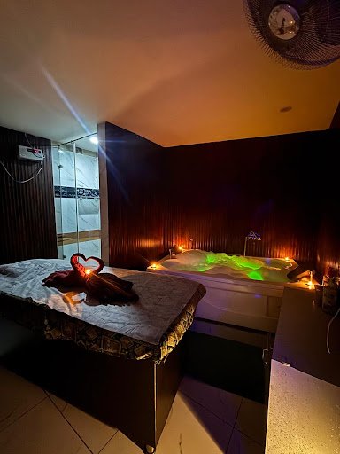 Signature spa ludhiana Signature spa ludhiana