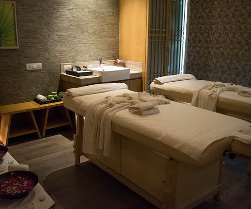 Girl's Meerut Spa Centre Girl's Meerut Spa Centre