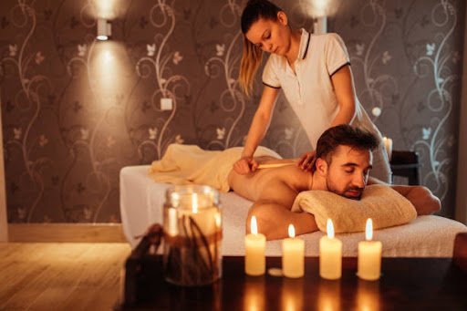 𝐆𝐨𝐥𝐝𝐞𝐧 𝐃𝐨𝐨𝐫 𝐒𝐩𝐚 & 𝐒𝐚𝐥𝐨𝐨𝐧