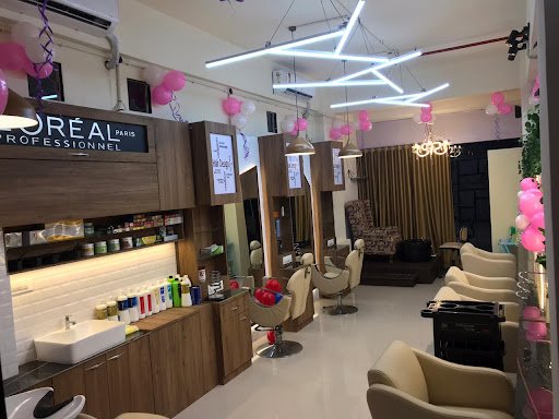 ATUL PATIL'S UNISEX SALON AND SPA