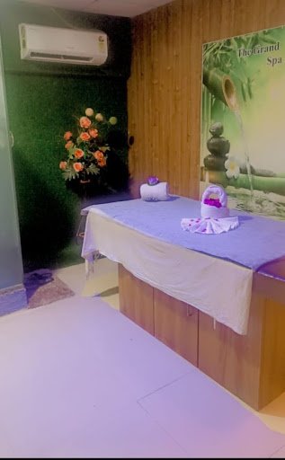 The Grand Spa & Saloon