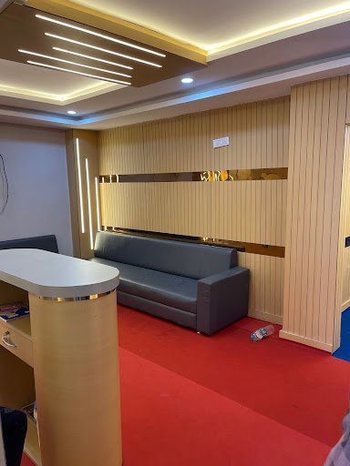 Red Square Spa And Salon