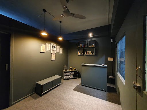 MASSAGE CENTER MASSEUR TOUCH