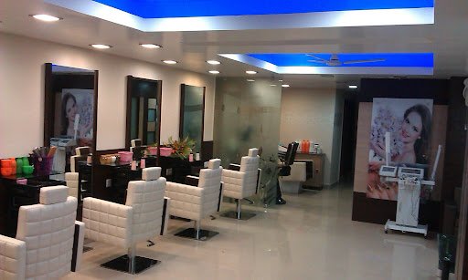 Sonal Beauty Parlour & Makeup Studio Sonal Beauty Parlour & Makeup Studio
