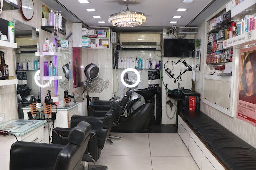 Awadh Beauty Parlour | Best salon near me | Best makeup salon | Best bridal makeup | best salon in bareilly