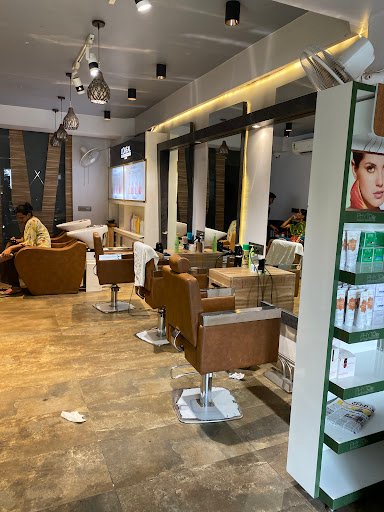 NS4 Salon Khirni Gate