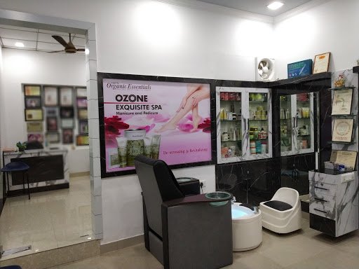 Genius Salon & Academy