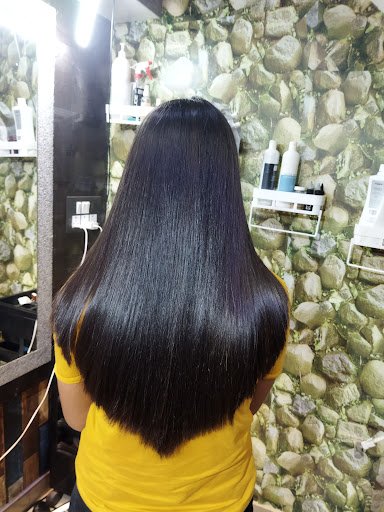Mayuri Salon skin and hair treatment Academy