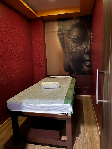 Foot rub - foot spa | foot Massage | Foot reflexology in trichy Foot rub - foot spa | foot Massage | Foot reflexology in trichy