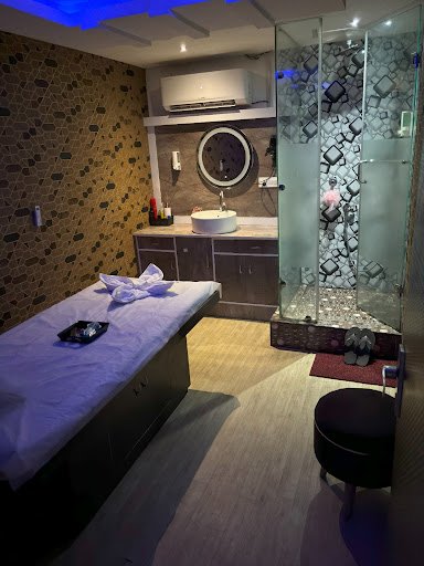 Uttam Spa 35 (Luxury)