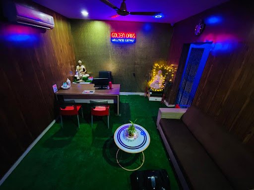 Golden Oaks Wellness Unisex Spa