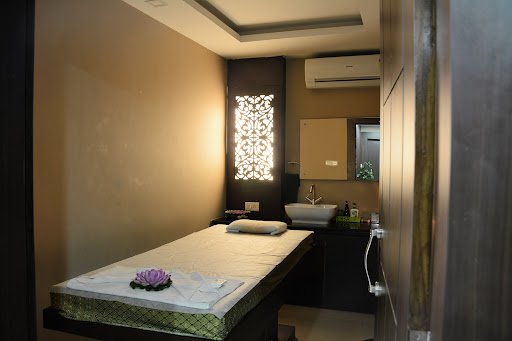 Sunshine - 7 Salon and Thai Spa Guwahati