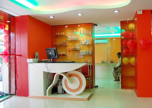 Vanity India Unisex Salon, academy, spa and massage centre.