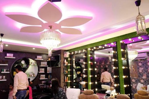 TRENDZ THE FAMILY SALON TRENDZ THE FAMILY SALON