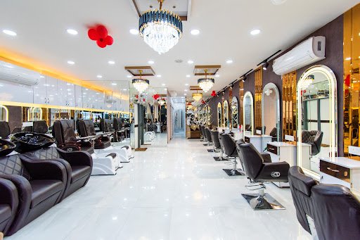 The hair fringe luxury salon