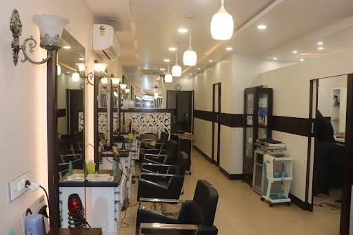 B'Lounge Salon | Premium Salon Jalandhar