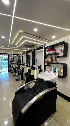 Experts Salon (Family's Hair & Beauty Salon)