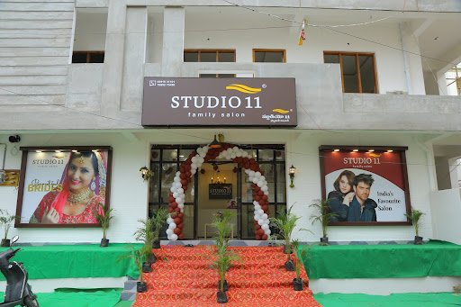 STUDIO11 Family Salon Vidya nagar