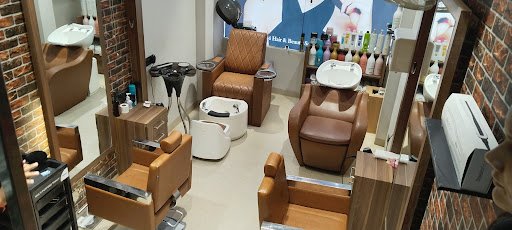 L'Oréal Hair & Beauty Salon and Sales, Tundla L'Oréal Hair & Beauty Salon and Sales, Tundla