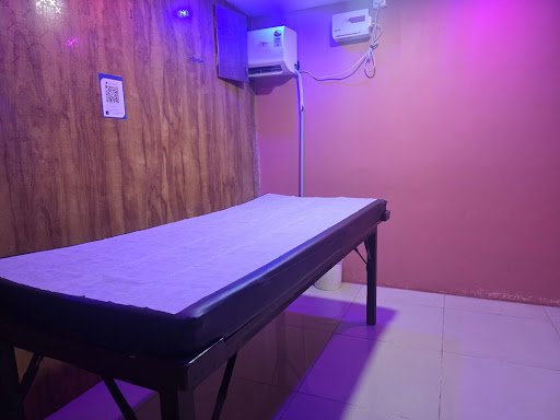 Golden Beauty Salon & Spa