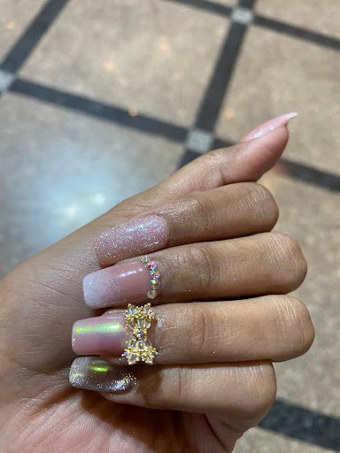 Nail obsession by Aarchie