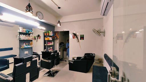 Komal Beauty Salon