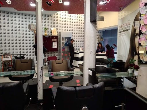 Strands Lounge