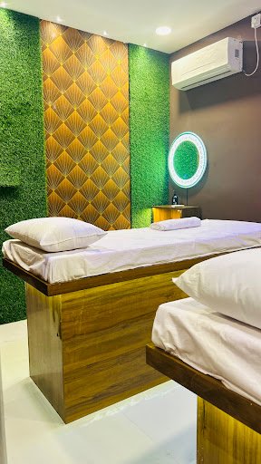 The Vayu Unisex Salon & Spa