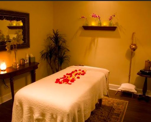Sun Wellness Spa and massage service in Paharganj