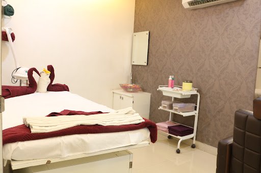 Natural Salon & Ayurvedic Spa, Rajahmundry