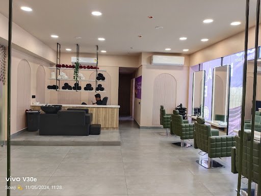 Naturals Salon - Best Unisex Beauty Salon in Rajahmundry