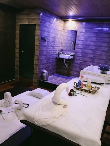 Renovar Massage Spa - Top-Rated Spa In Charni Road Colaba and Fort
