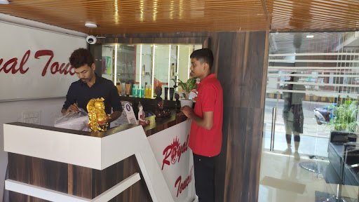 Royal touch spa&saloon