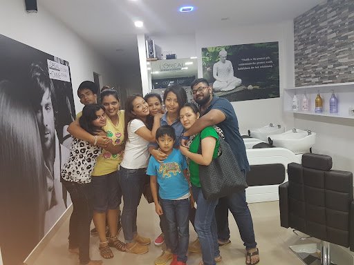 Shaamy Lounge Unisex Saloon