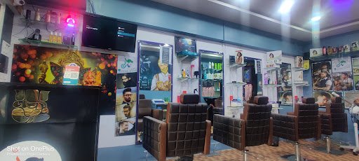 JANU's ROYAL STAR SALON