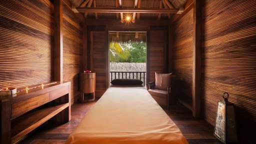 Royal Spa In Goregaon West | Thai Massage | Deep Tissue Massage | Dry Massage | Jacuzzi | Hammam