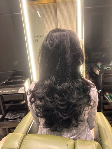 Essensuals By Toni & Guy Hairdressing