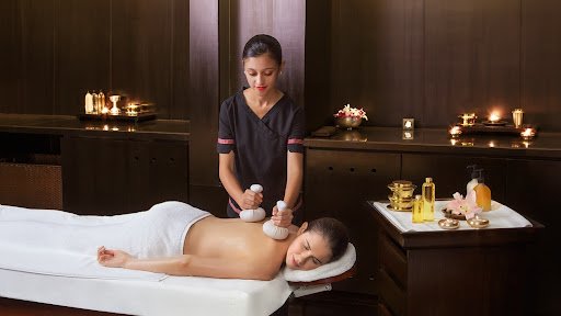 Girls Haridwar Spa Center