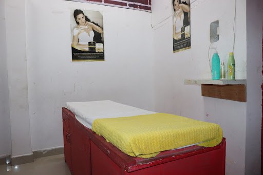 New Fascia Saloon ( Branch -1) - Best Family Beauty Parlour In Sagar