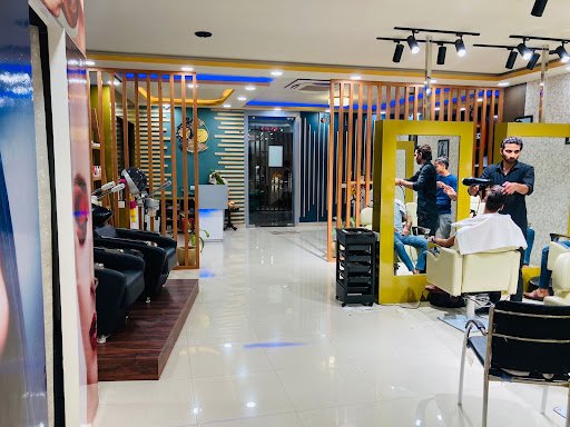 Wiggle's Luxury Salon