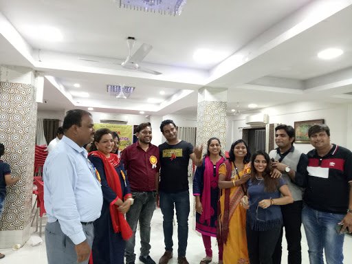 Max unisex salon & Makover Max unisex salon & Makover