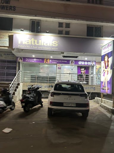 NATURALS family salon & spa