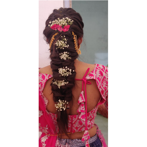 Divya Salon & Studio