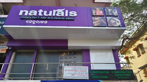 Naturals salon & spa (Majhi Gouri Tower)