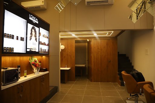 VARAD SALON VARAD SALON