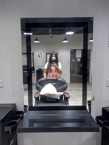 Lakme Salon For Him and Her in Trends Mall,Deoghar