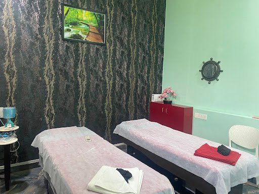 River Salon and Day Spa River Salon and Day Spa